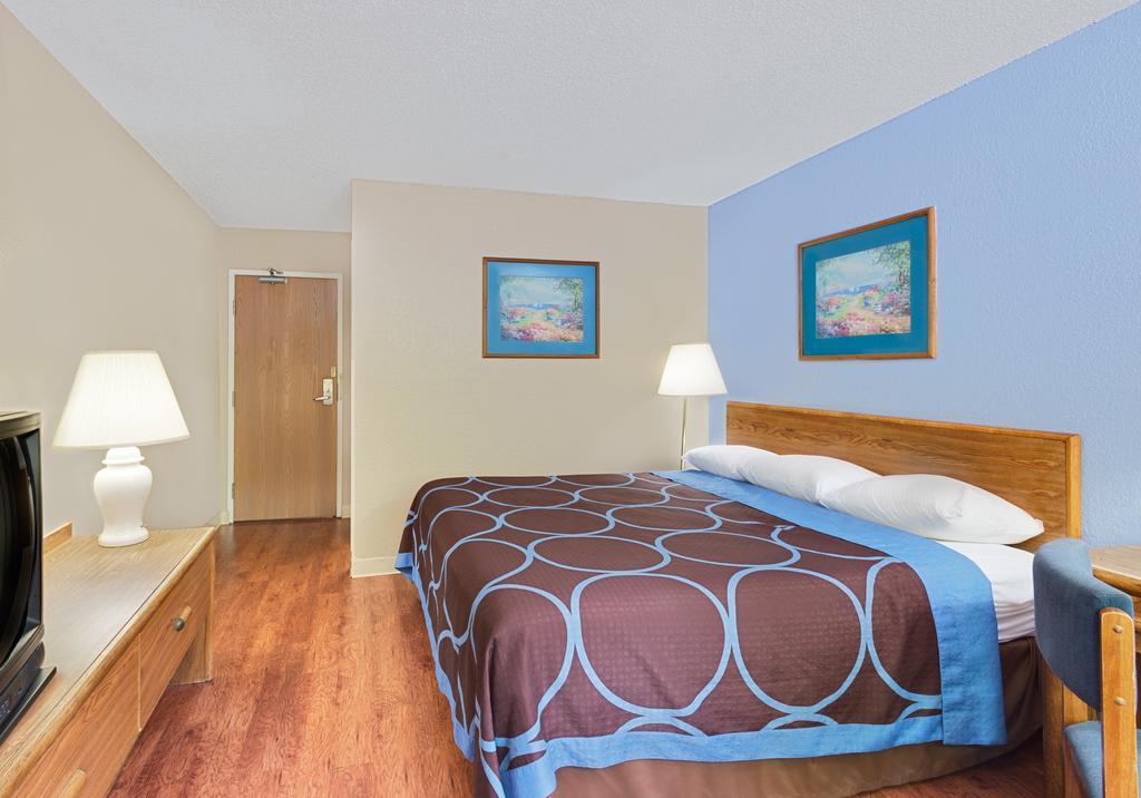 Motel Super 8 By Wyndham Newburgh/west Point Stewart Intl Airport