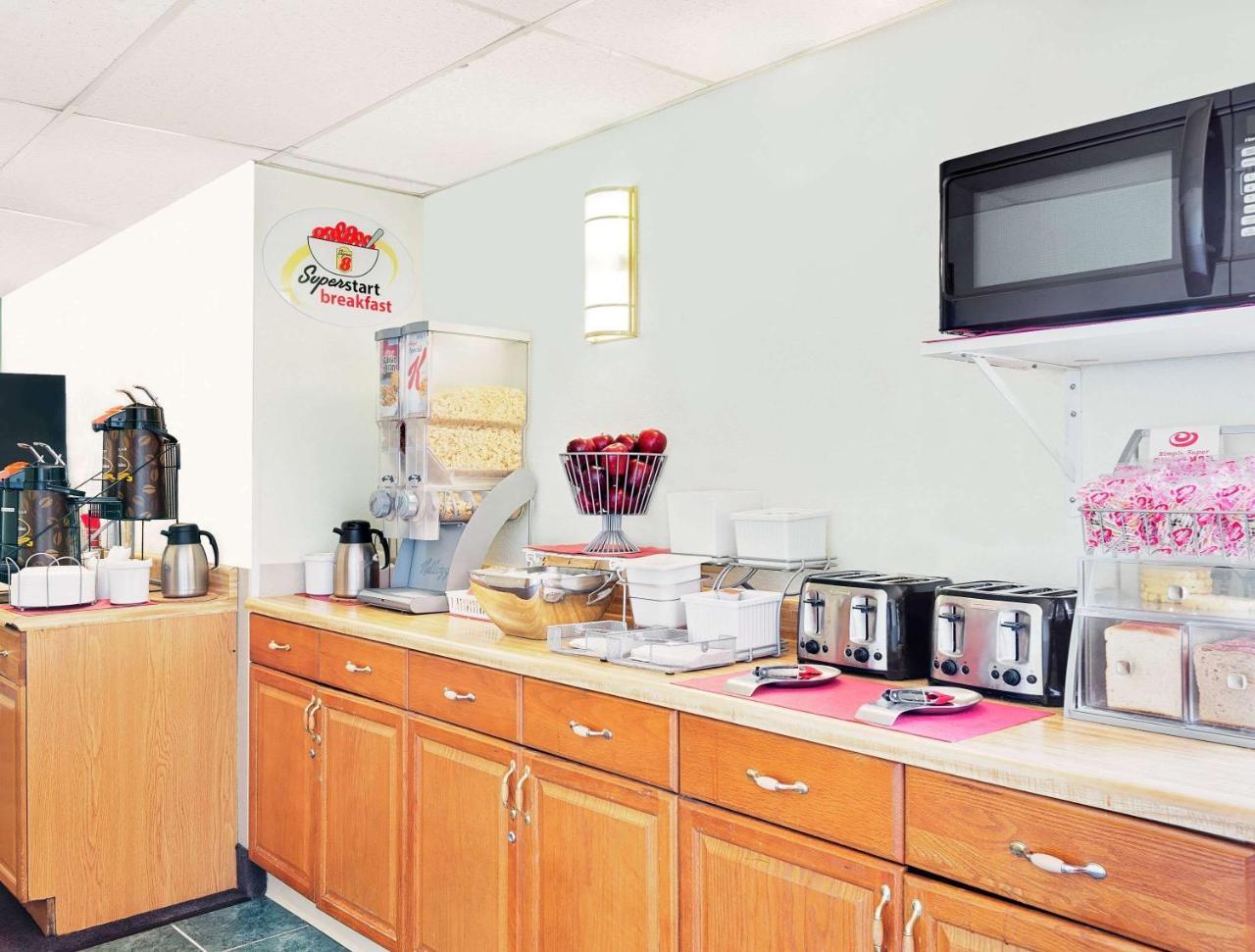Motel Super 8 By Wyndham Newburgh/west Point Stewart Intl Airport
