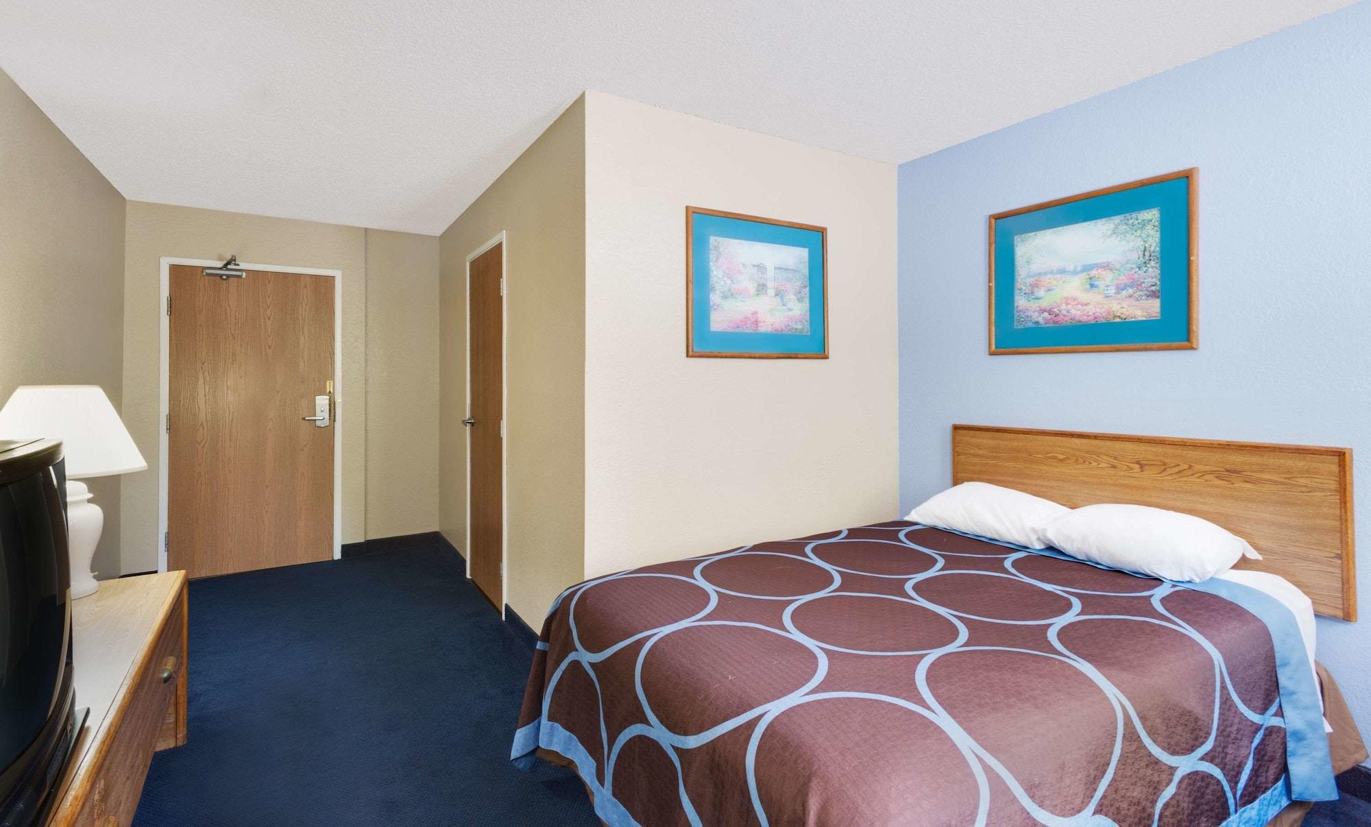 Super 8 By Wyndham Newburgh/west Point Stewart Intl Airport Newburgh